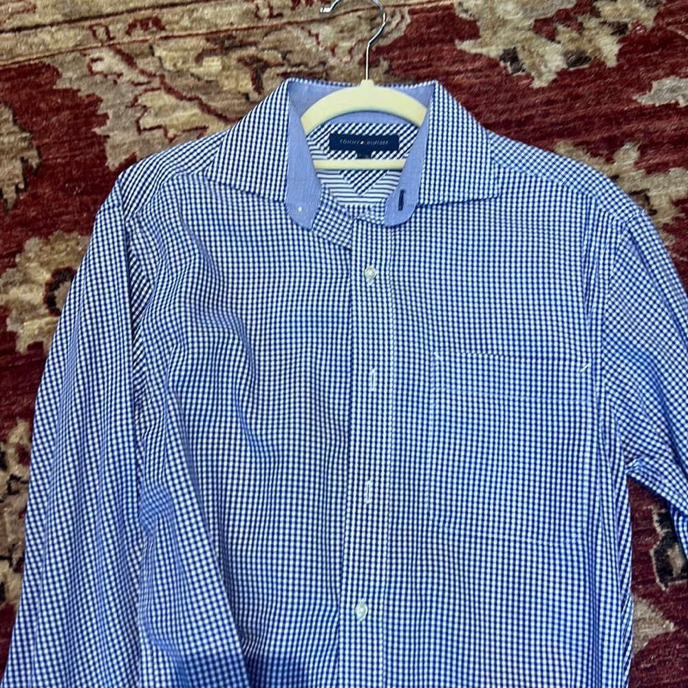 Men’s Tommy Hilfiger dress shirt